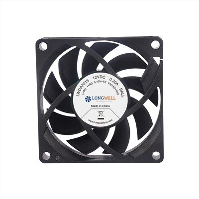 70x70x15mm 3 tuuman 70mm CPU harjaton aksiaalinen ilmavirtausjäähdyttimen tuuletin